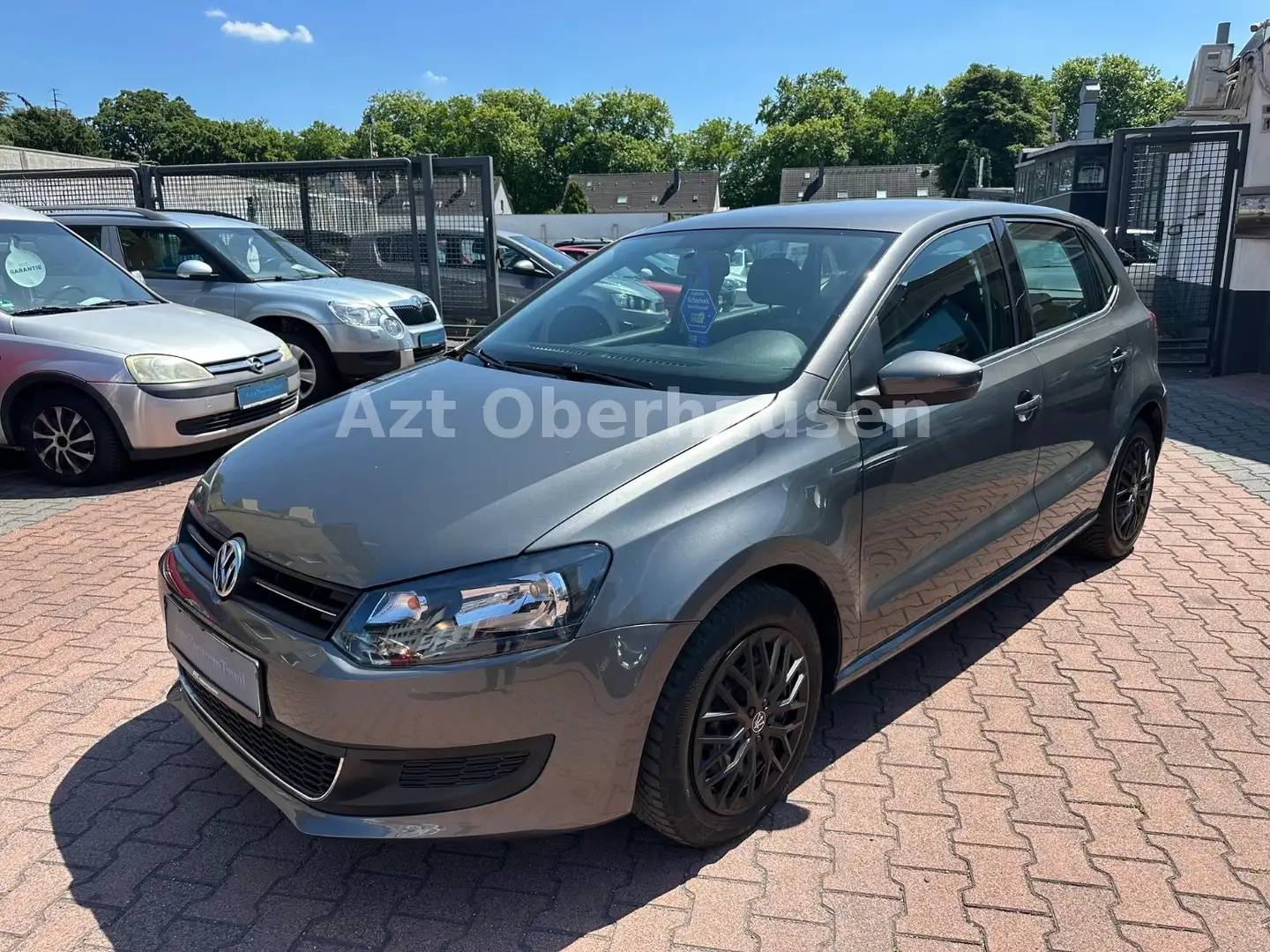 Volkswagen Polo V 1.2 Trendline*STEUERKETTE NEU*TÜV NEU* Grijs - 2