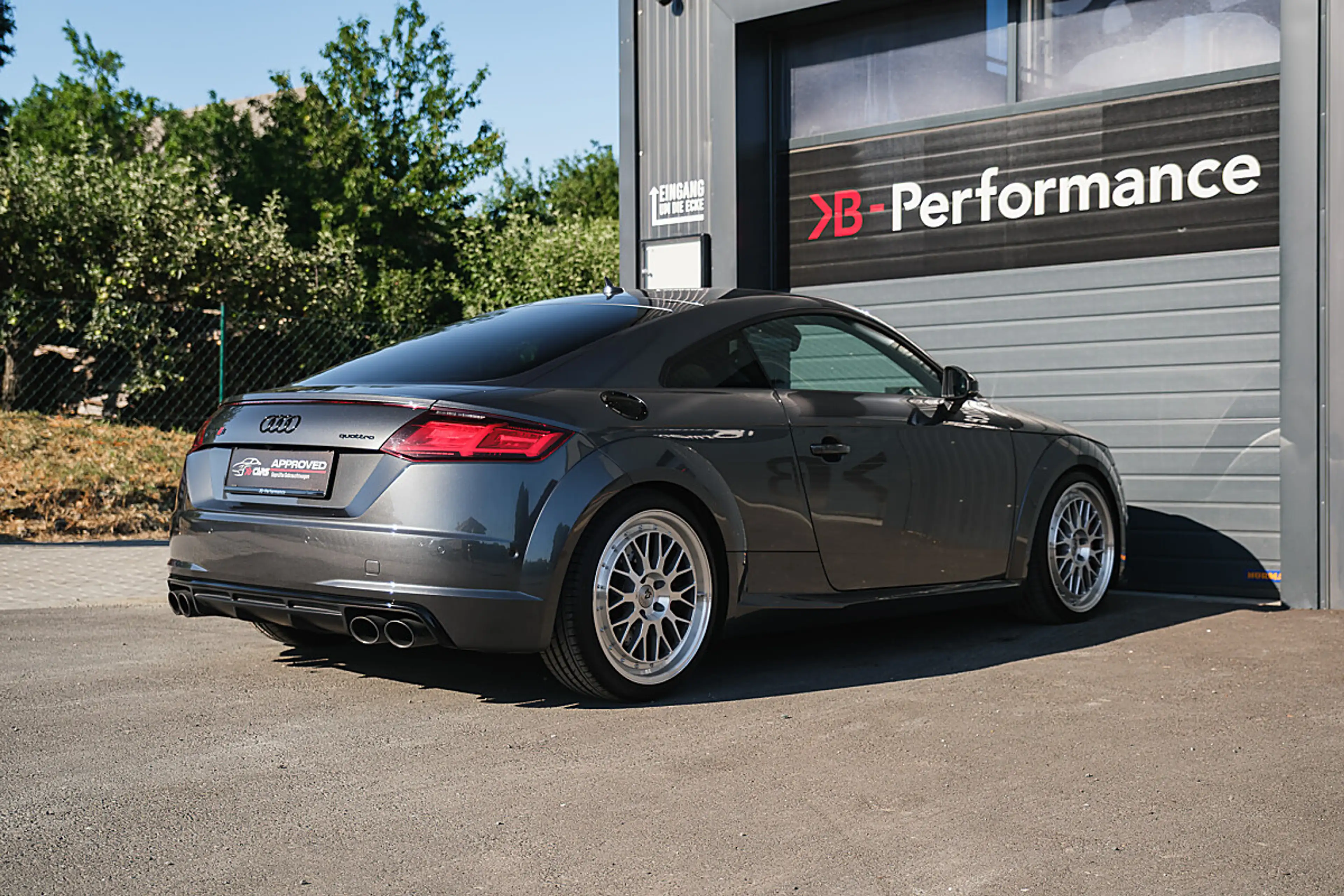 Audi TTS 2.0 TFSI Coupe quattro LED/MMI/B&O/RFK/NAVI/KEY... — photo 11