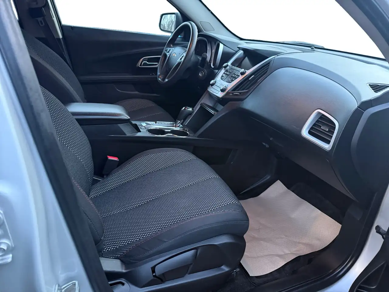 Chevrolet Equinox снимка Chevrolet Equinox