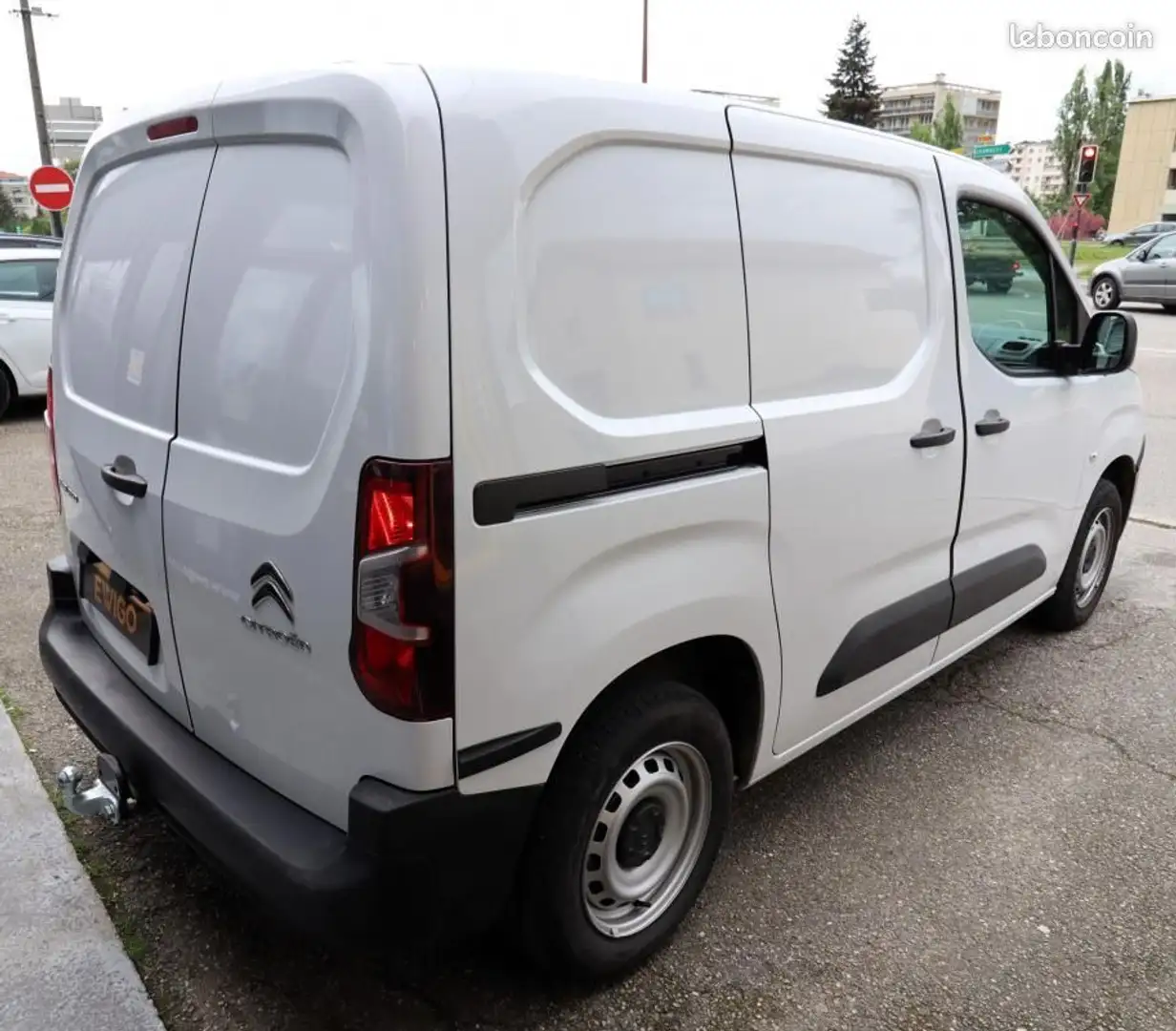 Citroen Berlingo Citroën VU GENERATION-III FOURGON 1.5 BLUEHDI 100  Blanc - 2