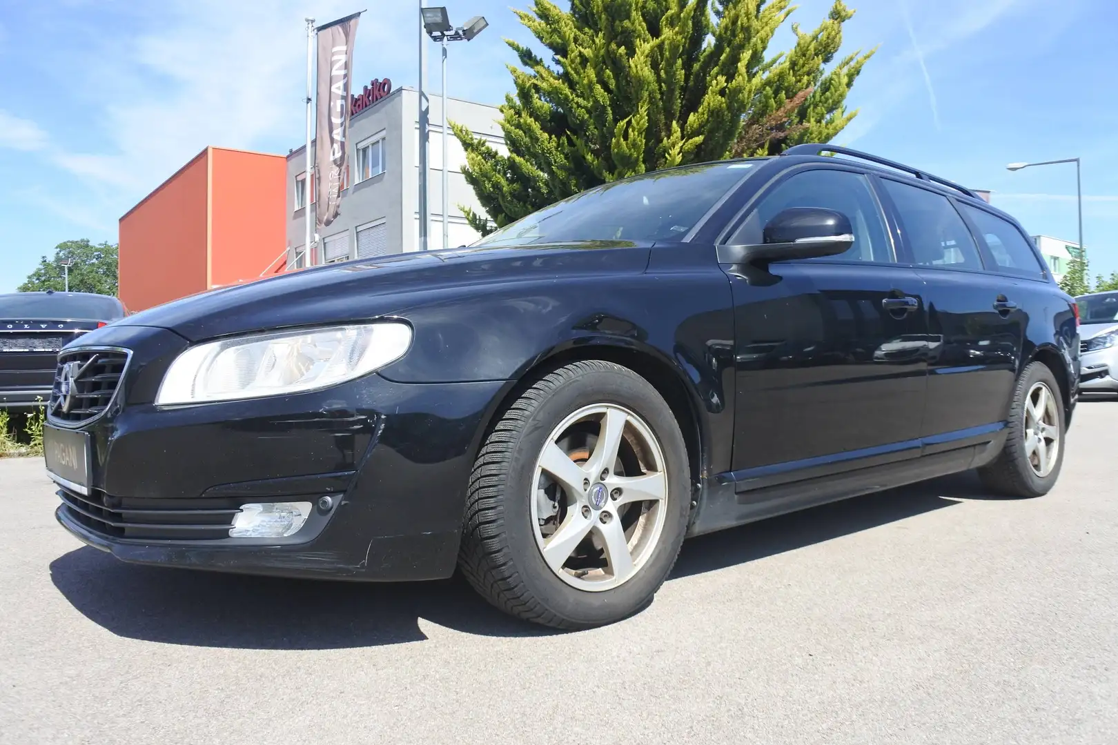 Volvo V70 V70 D4 Summum/GELEGENHEIT/EXPORT/HÄNDLER Schwarz - 2