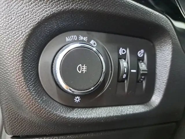Opel Corsa view 9