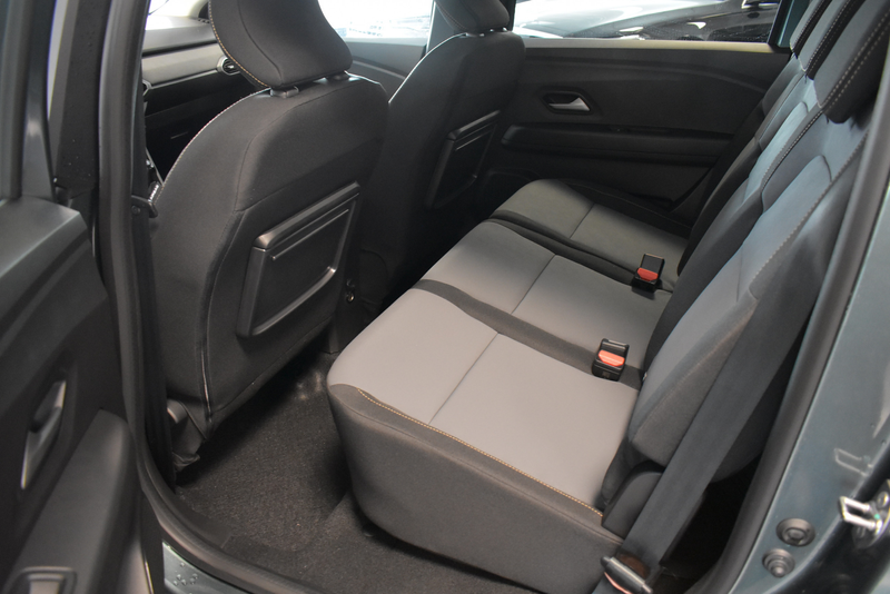 Dacia Jogger Hybrid 140 Extreme 7-Sitze LED Nav Kamer — photo 12