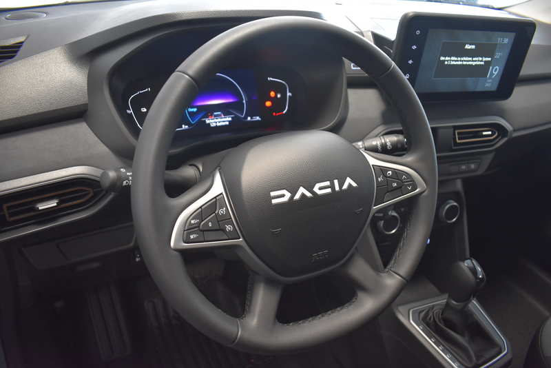 Dacia Jogger Hybrid 140 Extreme 7-Sitze LED Nav Kamer — photo 9