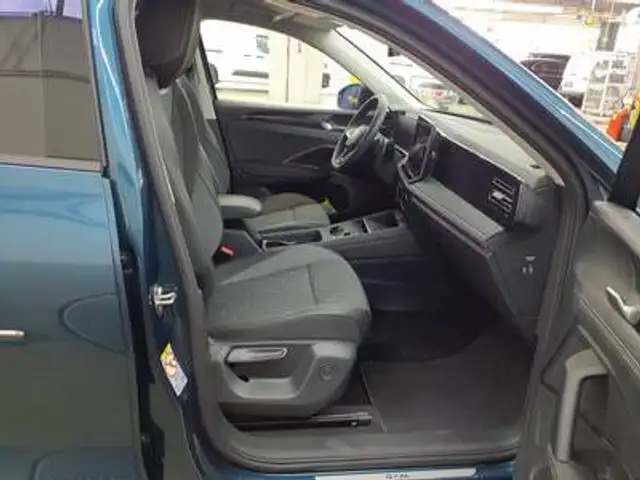 Volkswagen Tiguan view 7