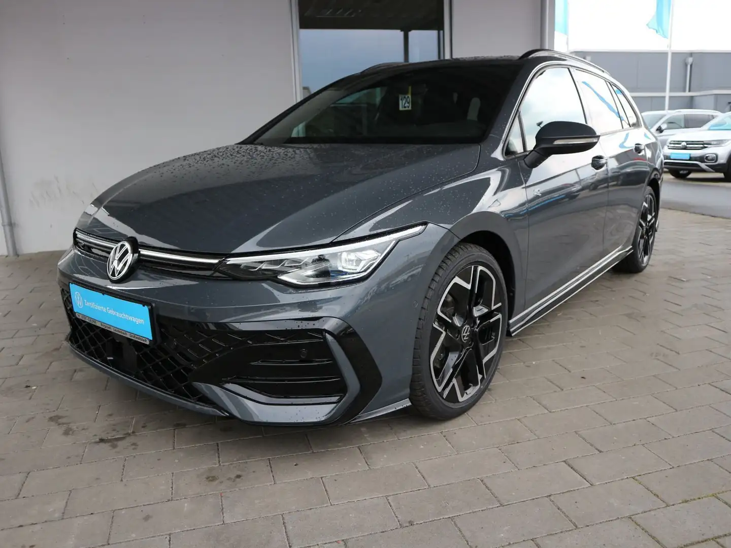 Volkswagen Golf Variant R-Line 1.5 eTSI DSG AHK ACC LED PLU Grijs - 2