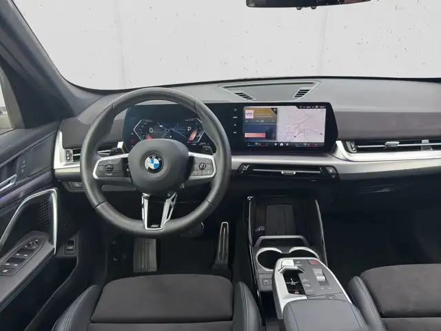 BMW X1 view 13
