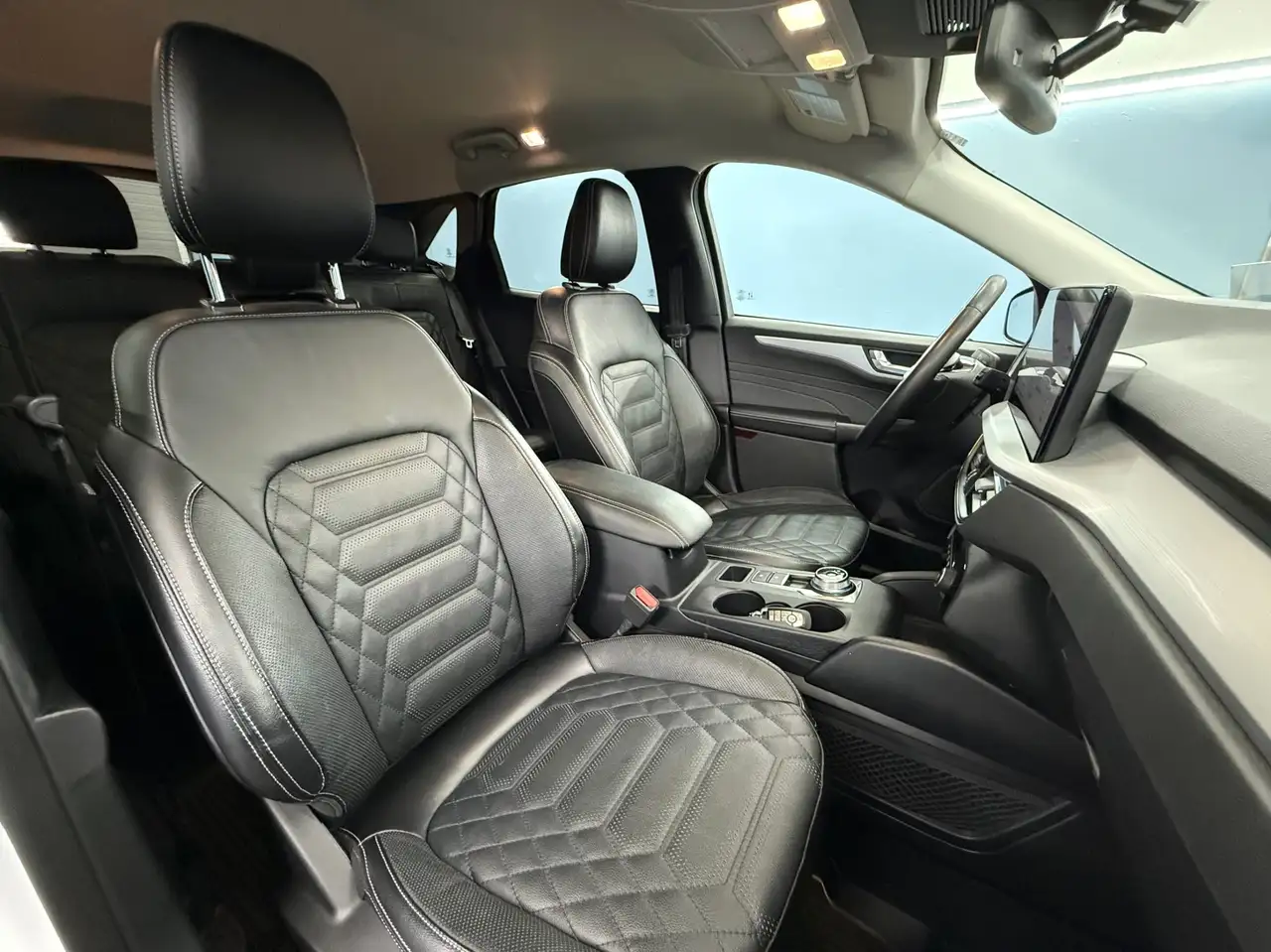 Ford Escape снимка Ford Escape