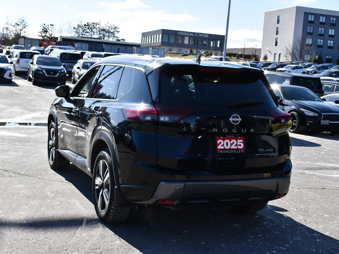 Nissan Rogue снимка Nissan Rogue