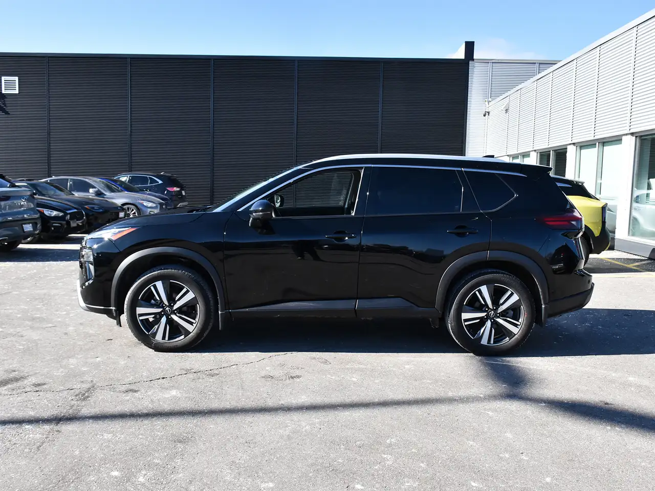 Nissan Rogue снимка Nissan Rogue