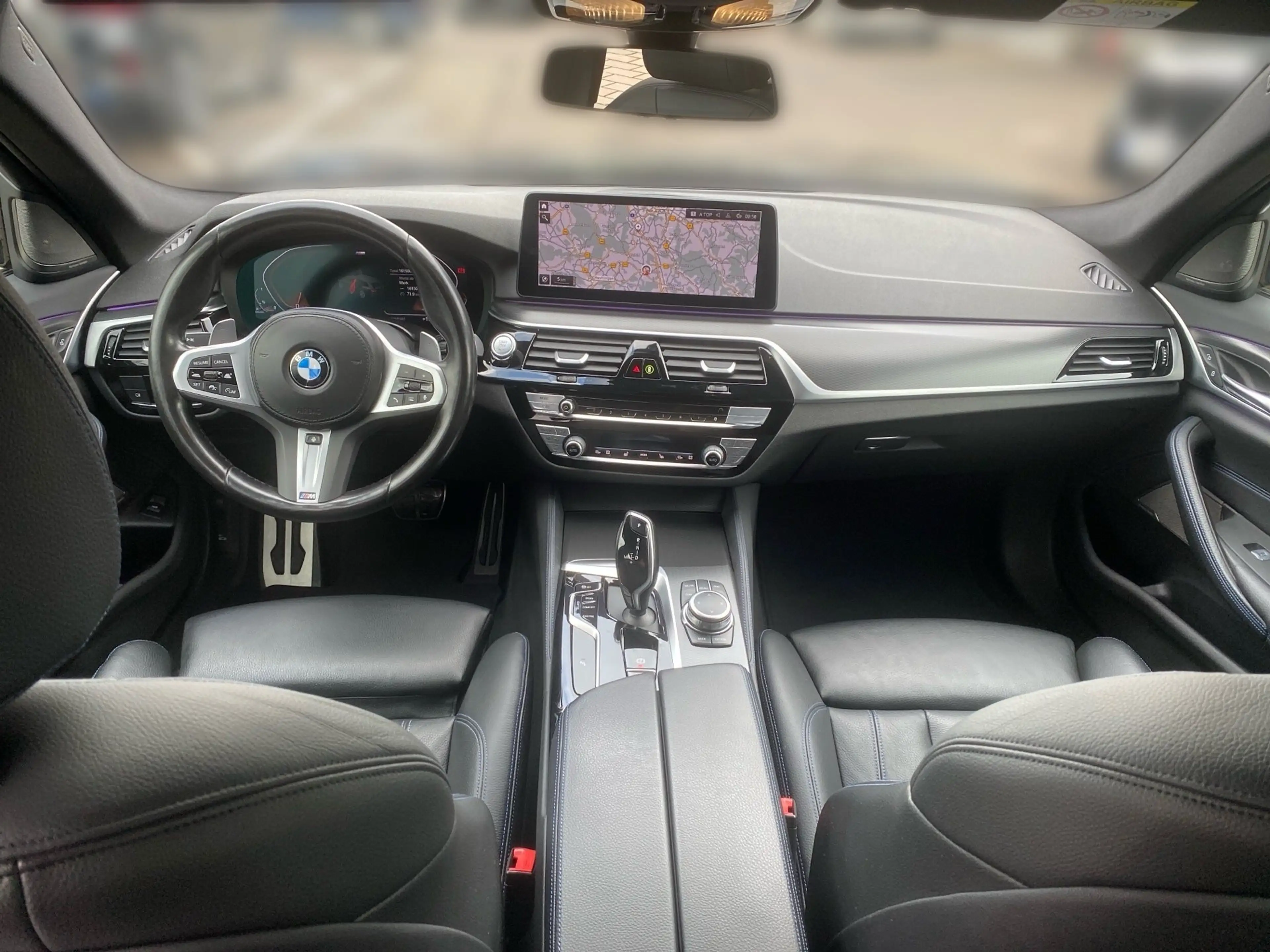 BMW 540 d xDrive Touring, M Sport — photo 10