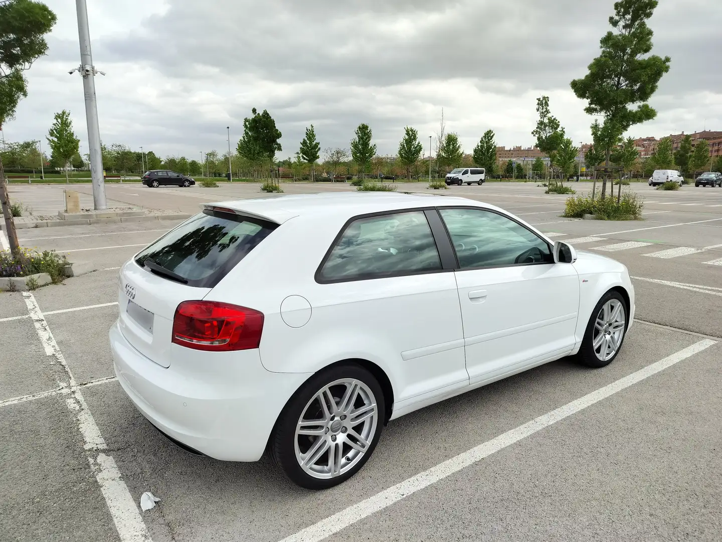 Audi A3 A3 2.0TDI S line edition DPF S line edition Blanco - 1