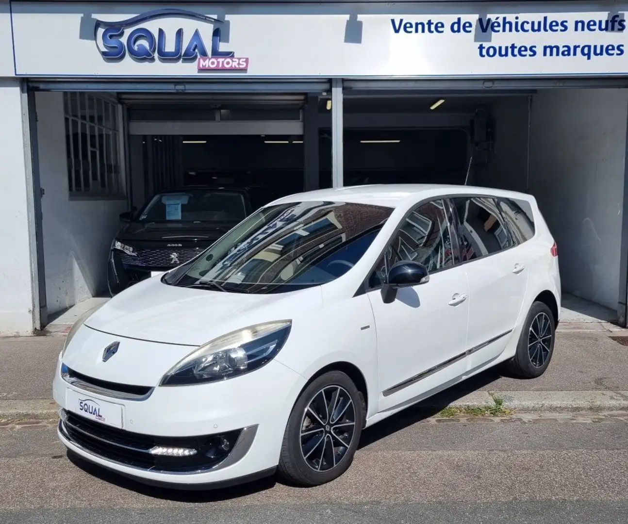Renault Grand Scenic III 1.6 dCi130 ENERGY Bose eco² 7pl Weiß - 1