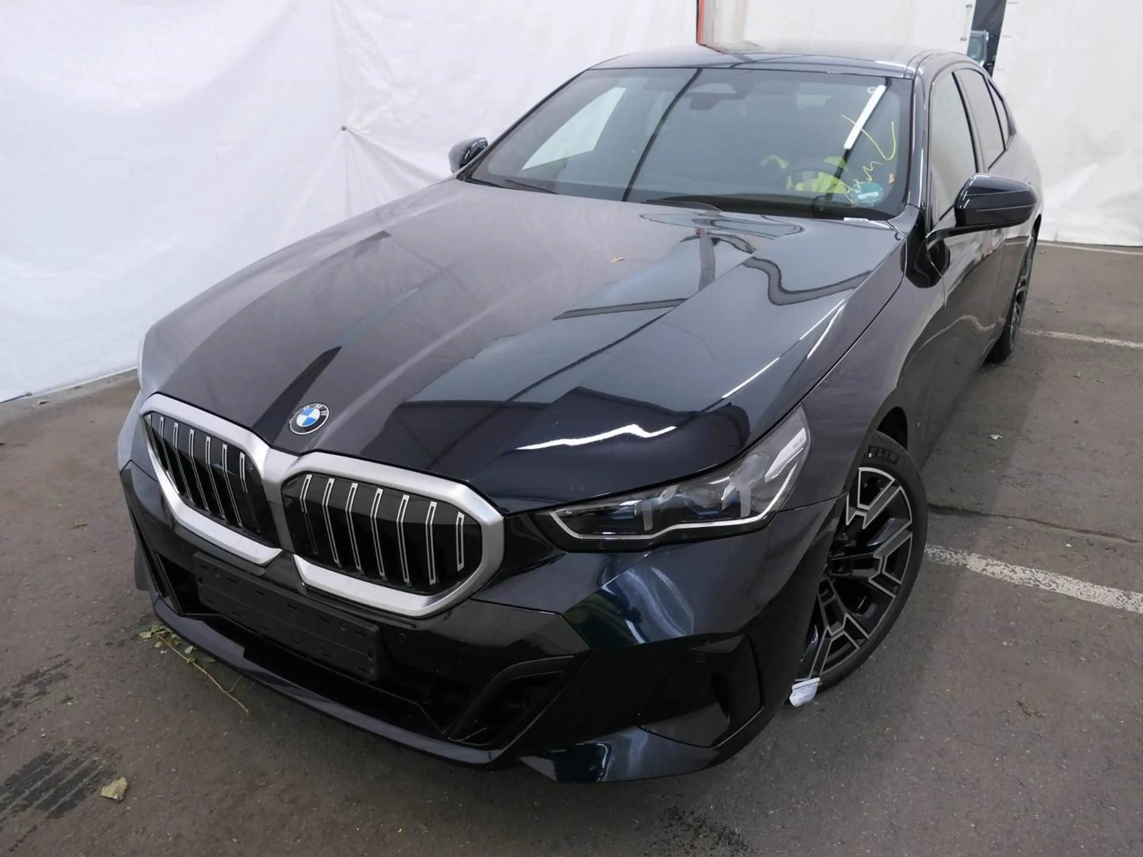 BMW 520 d xDrive Limousine M Sport 20" Sitzbelüft. H/K — photo 2