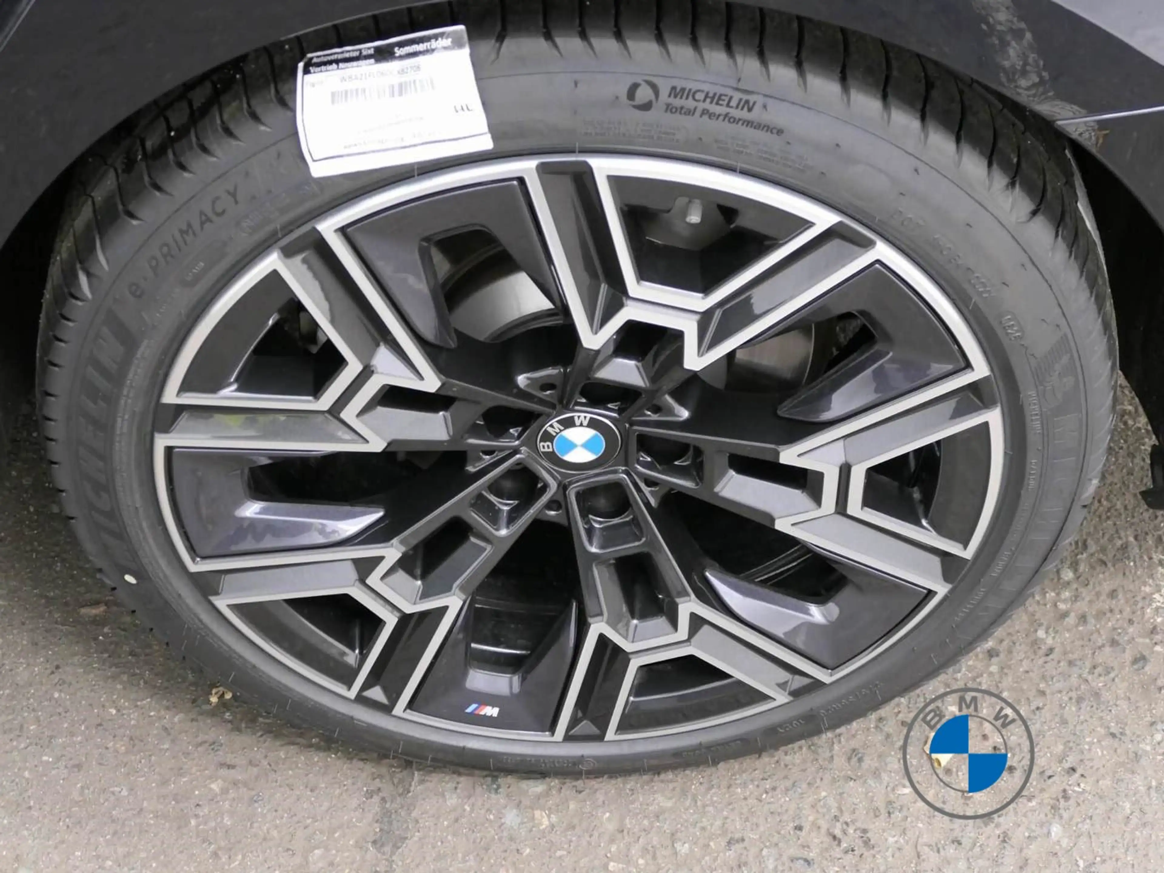 BMW 520 d xDrive Limousine M Sport 20" Sitzbelüft. H/K — photo 9