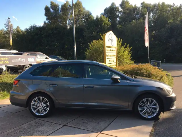 Seat Leon view 2