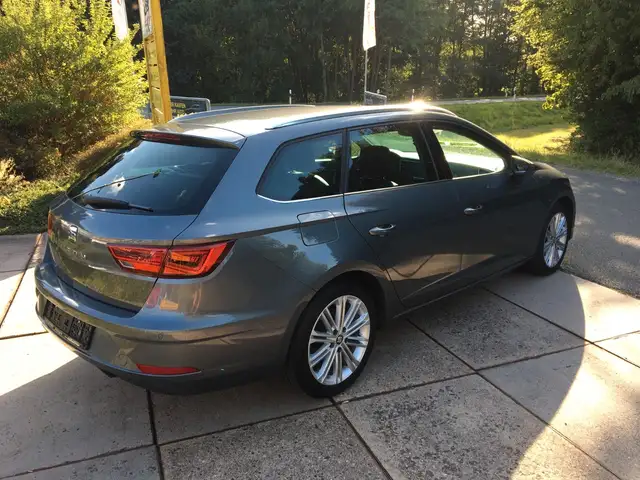 Seat Leon view 6