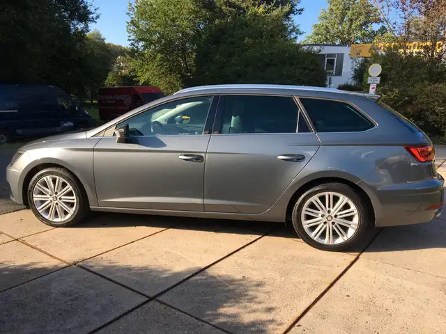 Seat Leon view 9