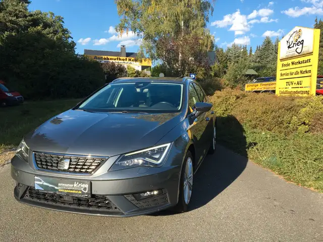 Seat Leon view 3