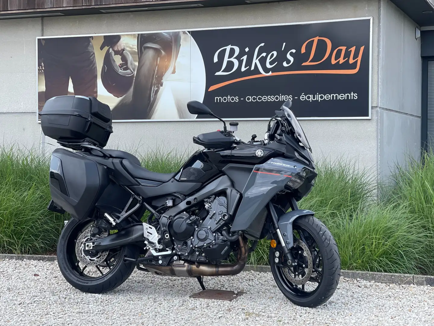 Yamaha Tracer 900 Negro - 1