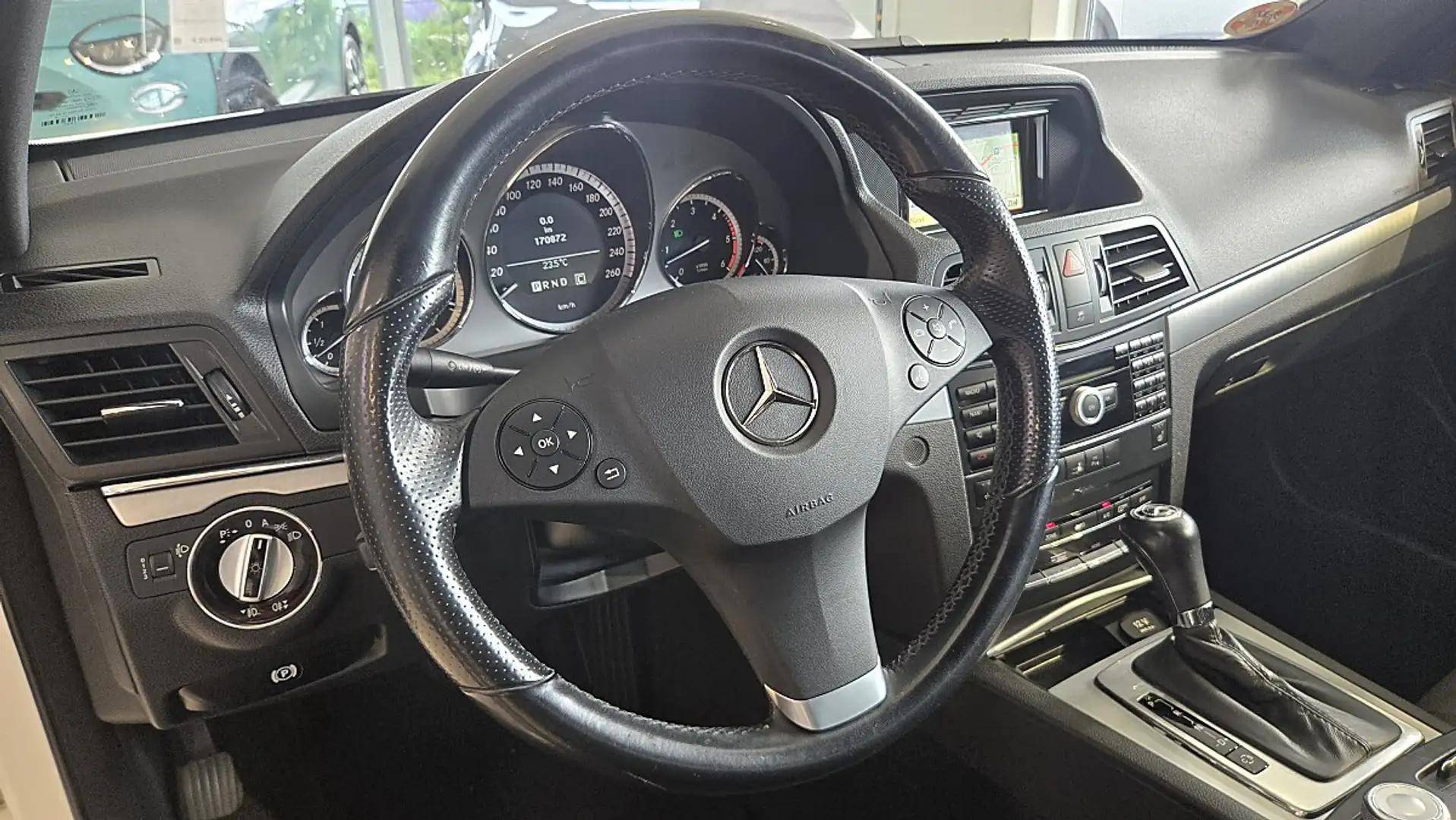 Mercedes-Benz E 350 BlueEfficiency CDI Aut. Weiß - 2