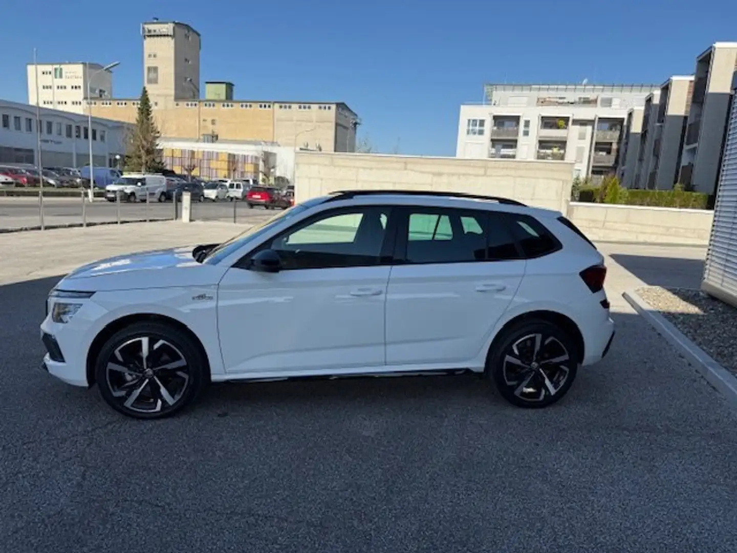 Skoda Kamiq Monte Carlo "NUR 650 KM" Weiß - 2