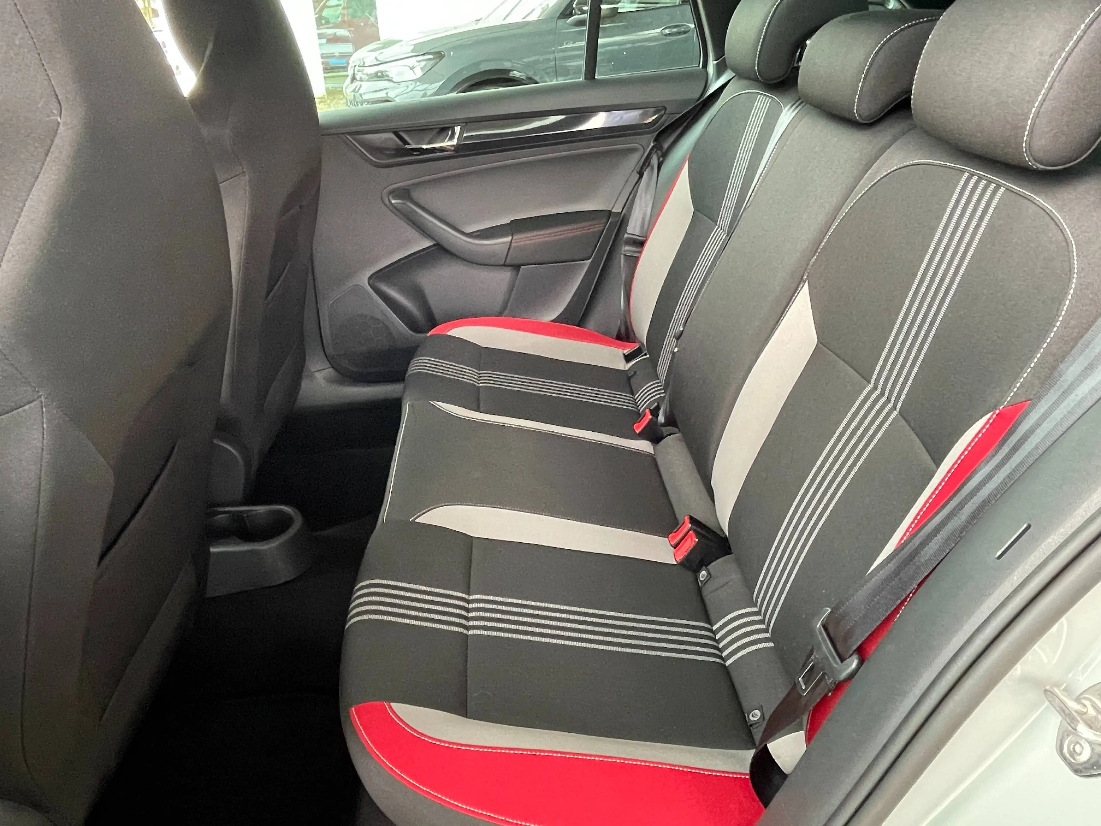 Skoda Rapid/Spaceback Rapid Spaceback 1.0 TSI Monte Carlo — photo 8