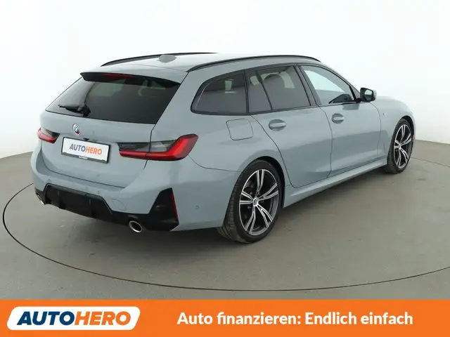 BMW 3 Series view 6