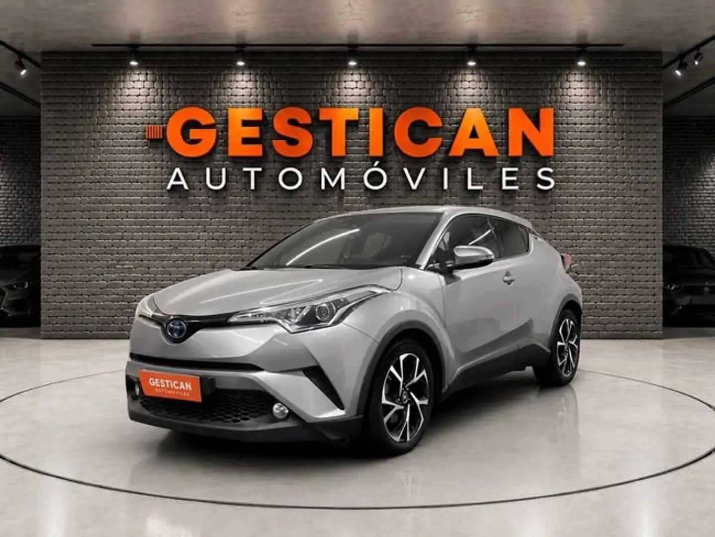 Toyota C-HR 125H Advance Plateado - 1