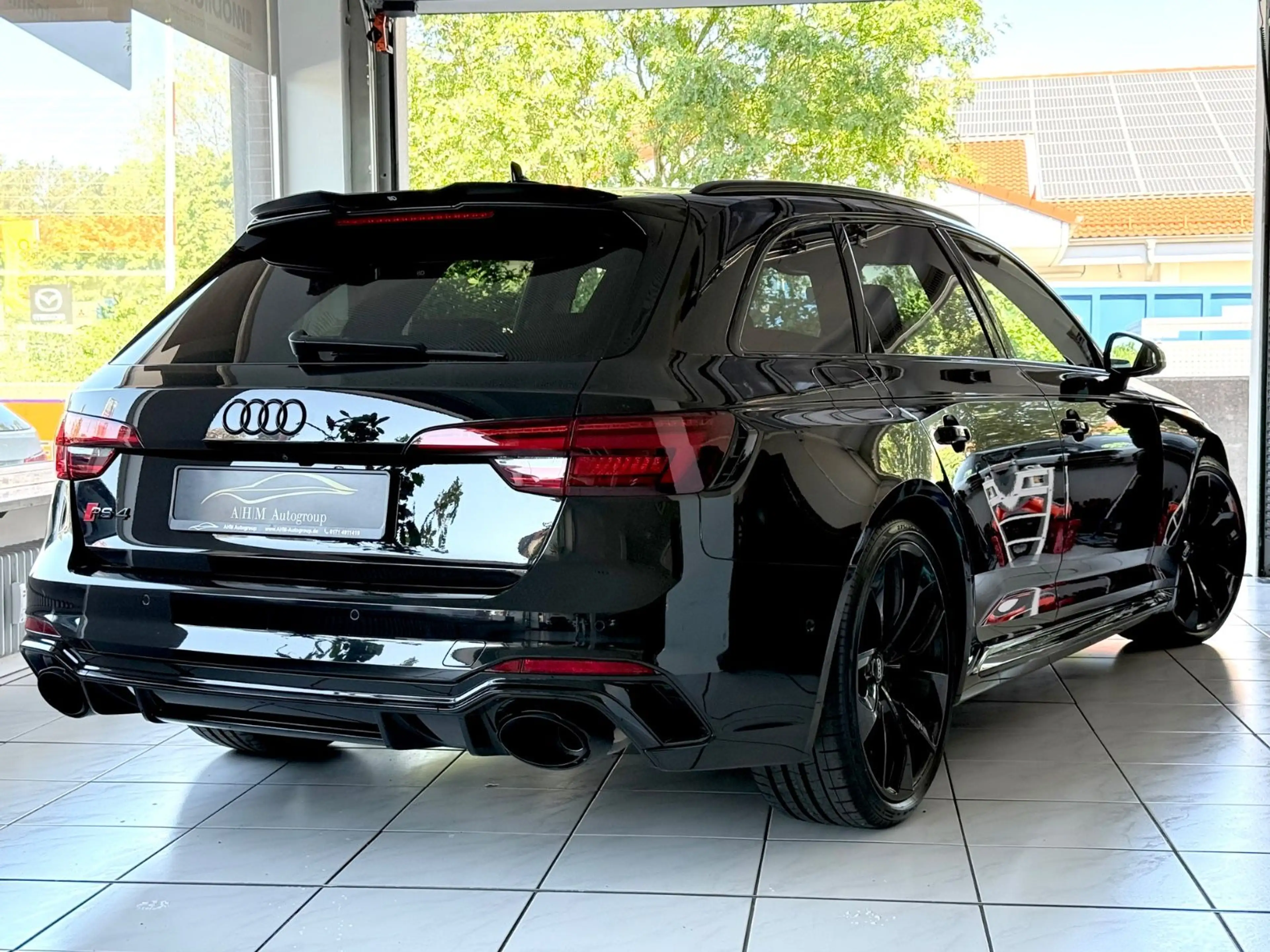 Audi RS4 2.9 TFSI quattro BTM Turbo/Keramik/B&O/Pano/ — photo 4
