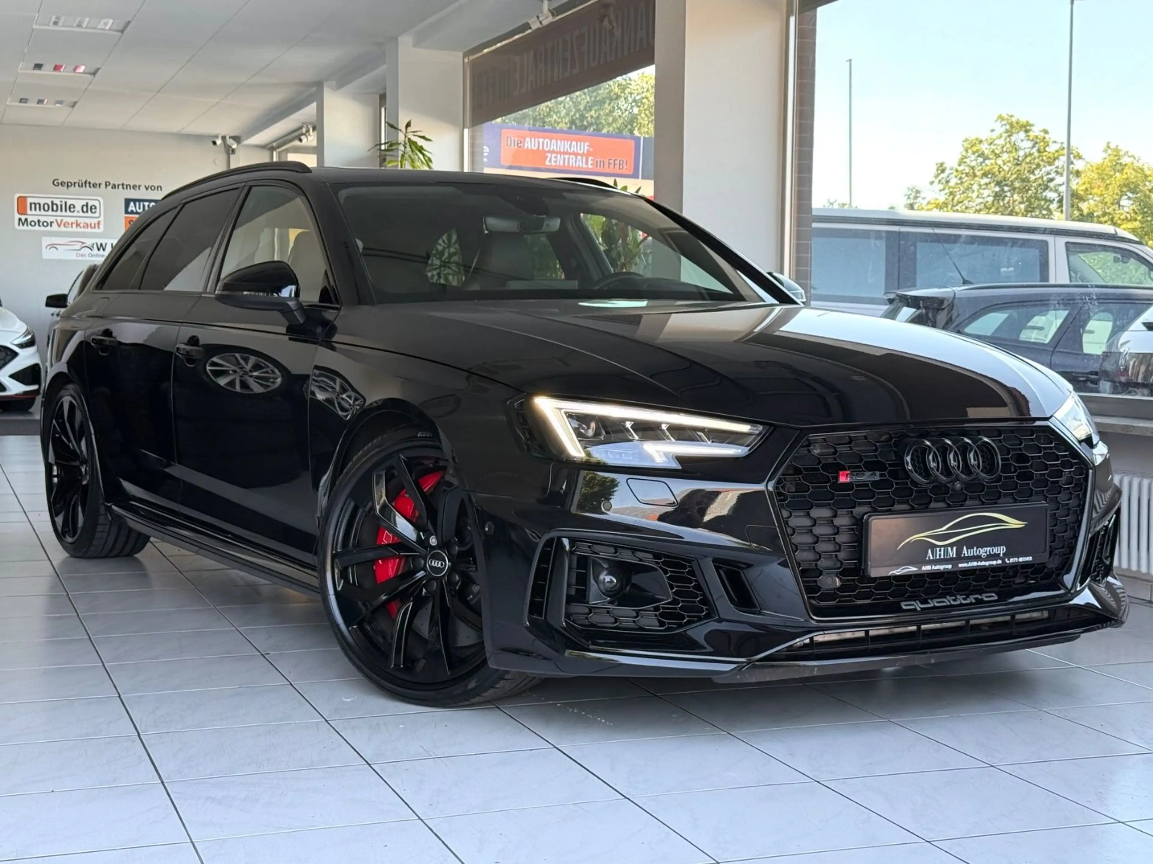 Audi RS4 2.9 TFSI quattro BTM Turbo/Keramik/B&O/Pano/ — photo 3