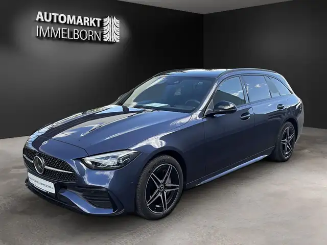 Mercedes-Benz C-Class view 4