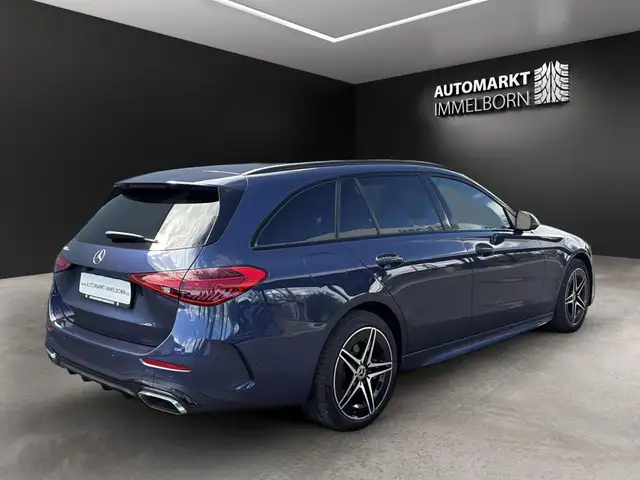 Mercedes-Benz C-Class view 8