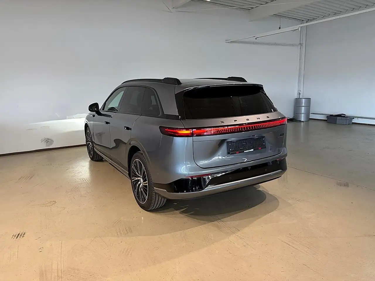 XPENG G9