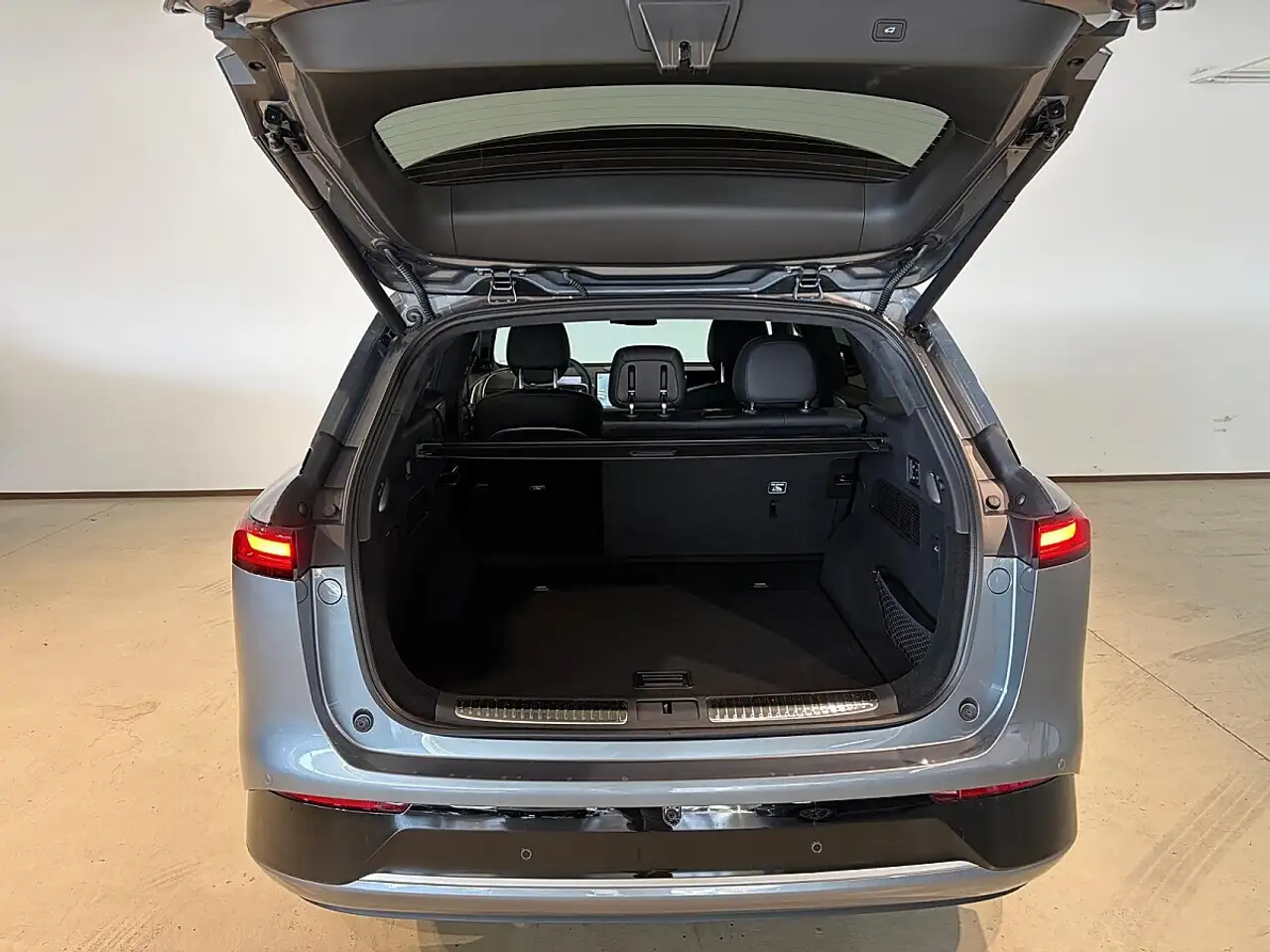 XPENG G9