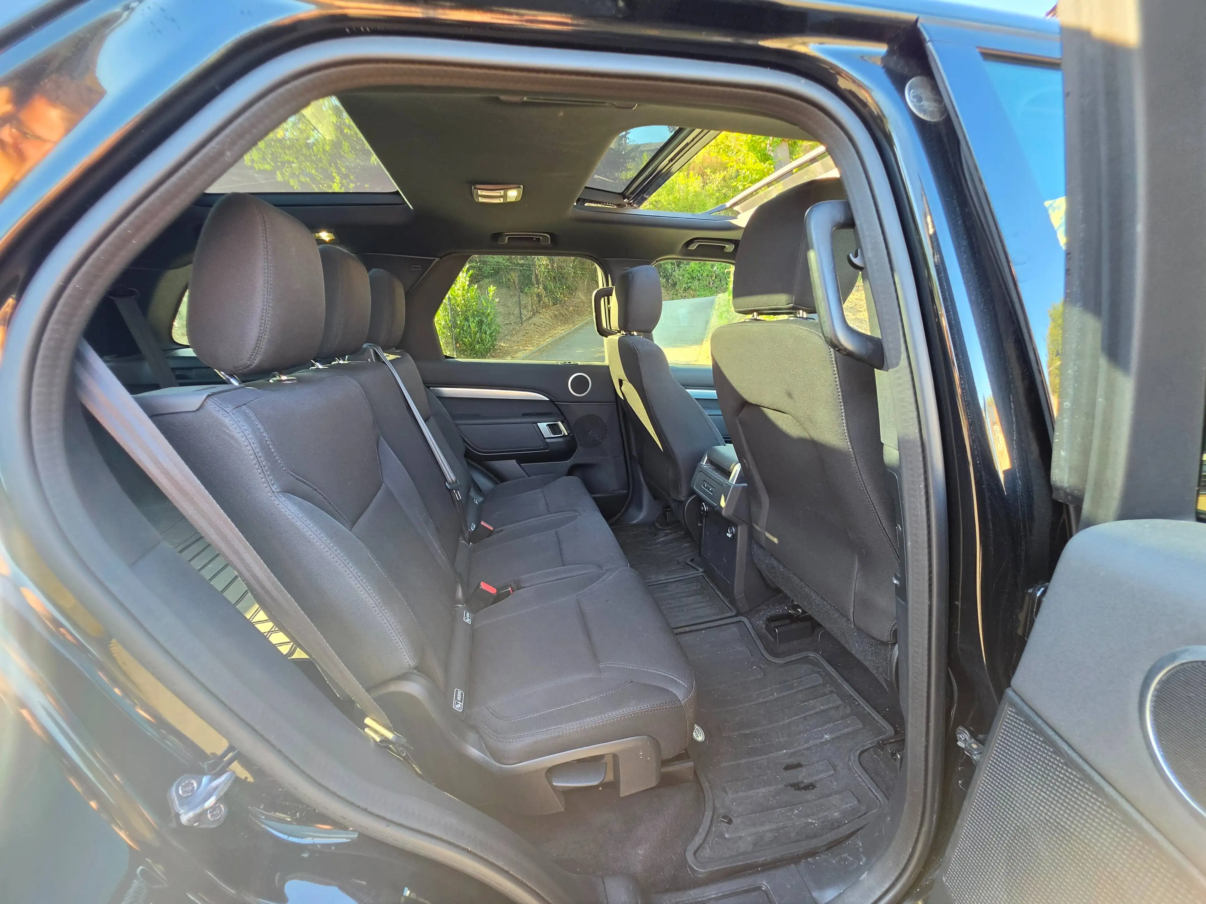Land Rover Discovery B2B*MARCHAND*Landmark Edition*2.0d AWD*7PL*PANO*MERIDIAN*AIRSUSPENSION — photo 9