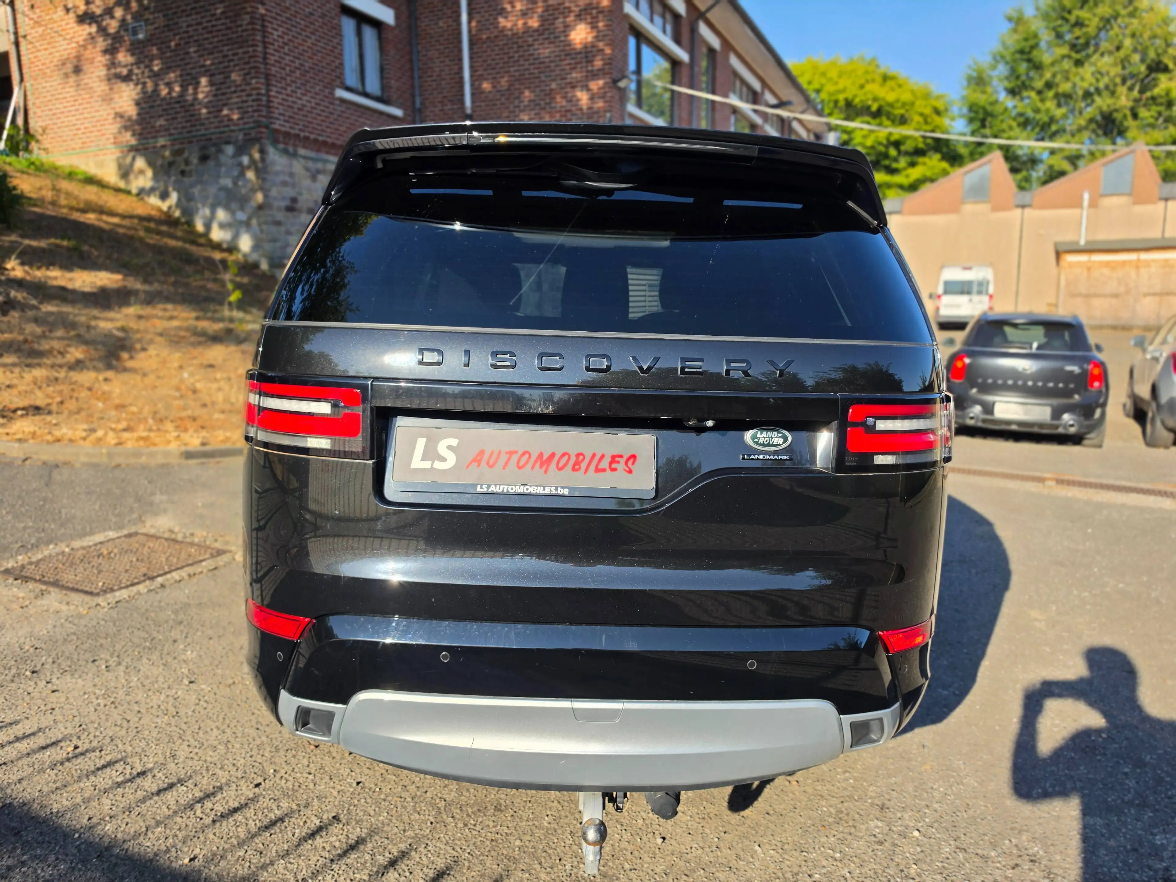 Land Rover Discovery B2B*MARCHAND*Landmark Edition*2.0d AWD*7PL*PANO*MERIDIAN*AIRSUSPENSION — photo 4