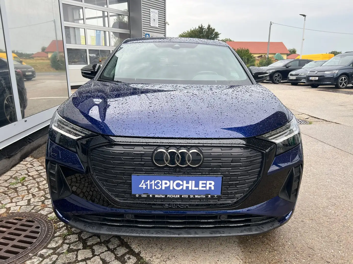 Audi Q4 e-tron Audi Q4 Sportback 40 e-tron Blau - 2
