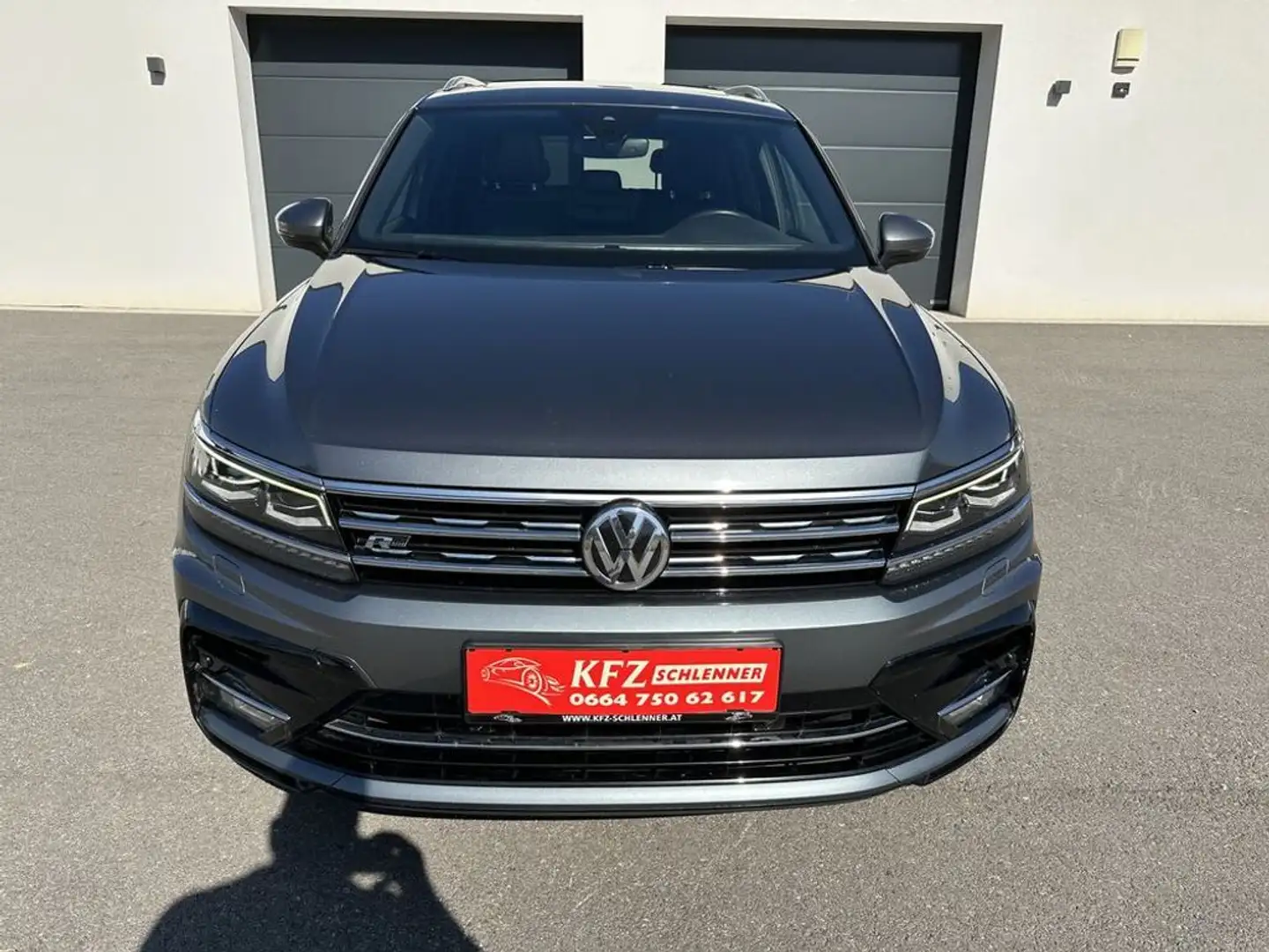 Volkswagen Tiguan Allspace R-Line 4Motion DSG/Panorama/AHK Grau - 2