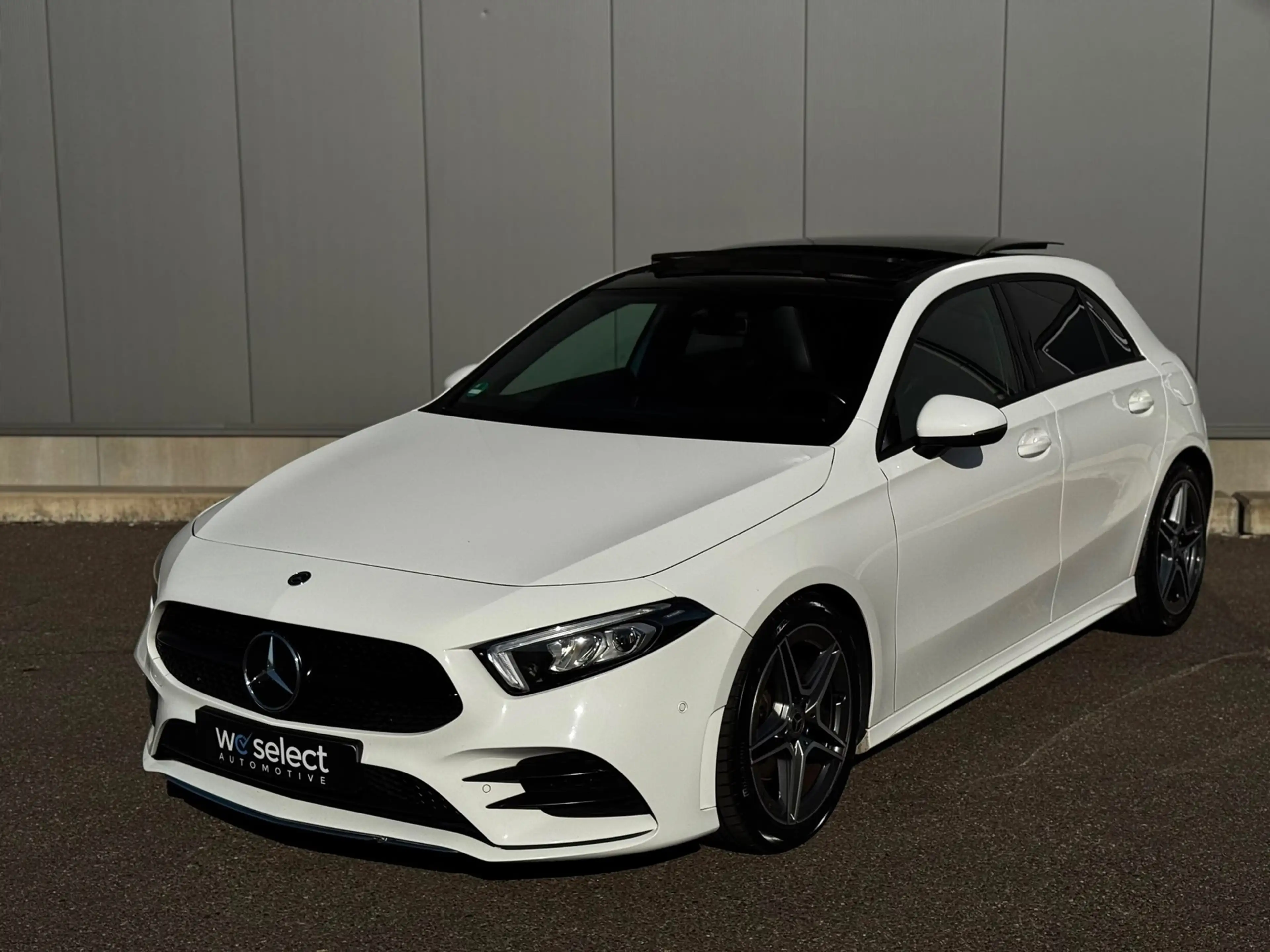 Mercedes-Benz A 200 AMG Pano l Led l Camera l Stoelverwarming l Navi l — photo 4