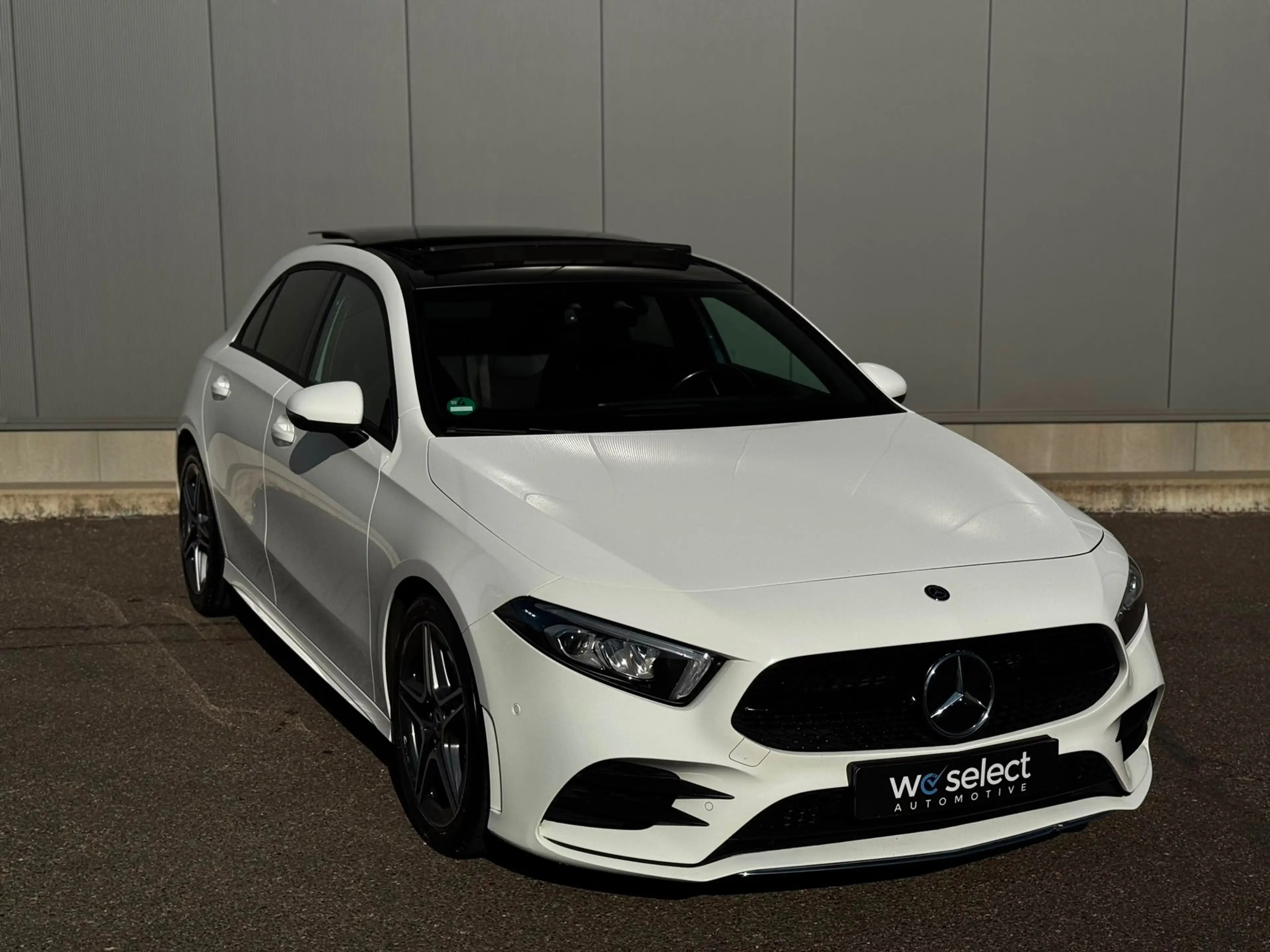 Mercedes-Benz A 200 AMG Pano l Led l Camera l Stoelverwarming l Navi l — photo 2