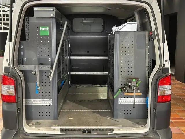 Volkswagen T5 Transporter T5 4MOTION KURZ STANDHEIZUNG TEMPOMAT WERKSTATTAUS