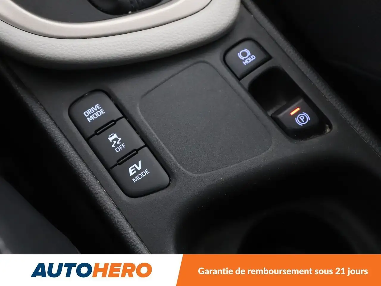 Toyota Yaris Yaris — photo 29