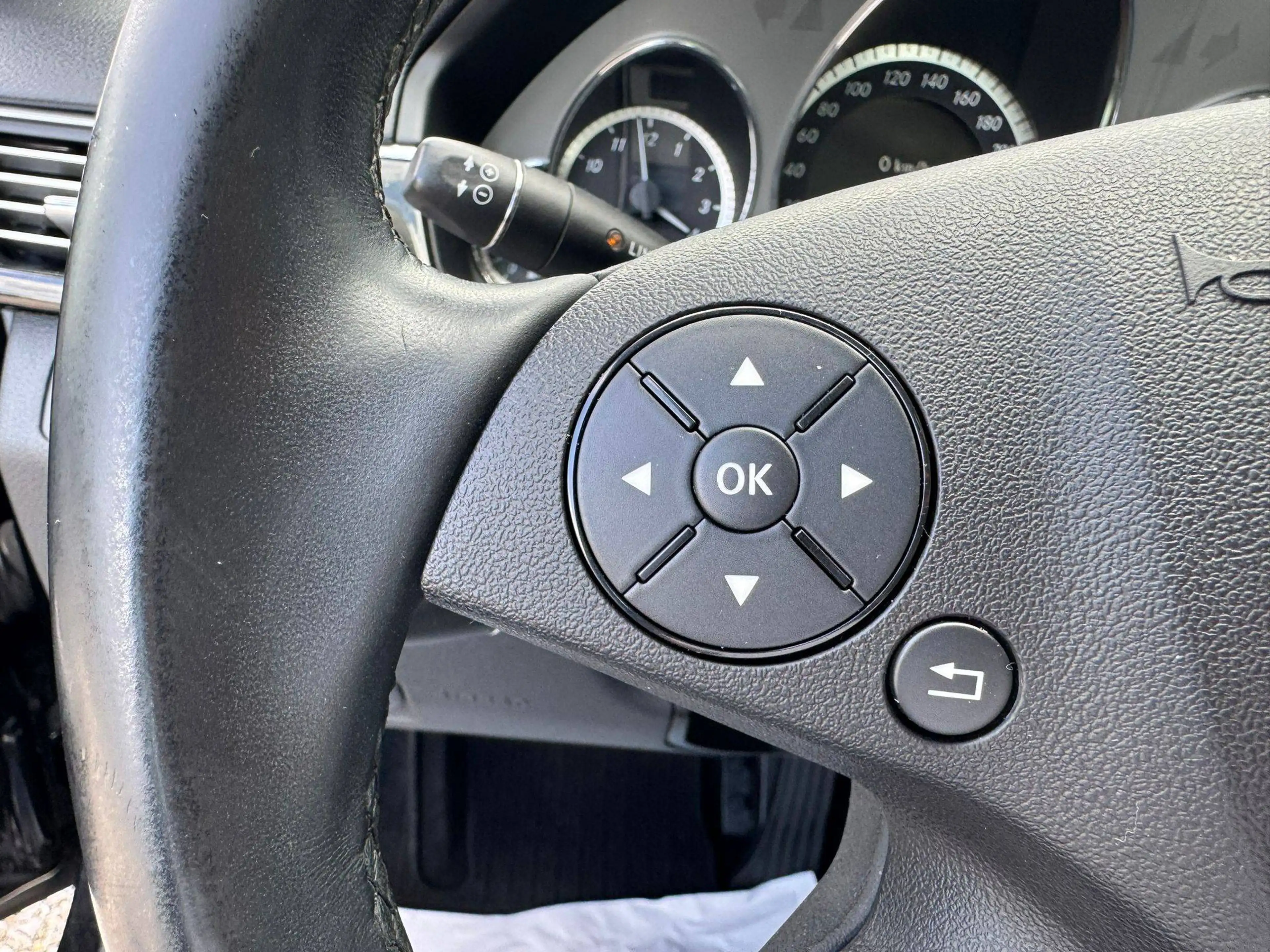 Mercedes-Benz E 220 E 220 CDI BlueEfficiency (212.002) — photo 14