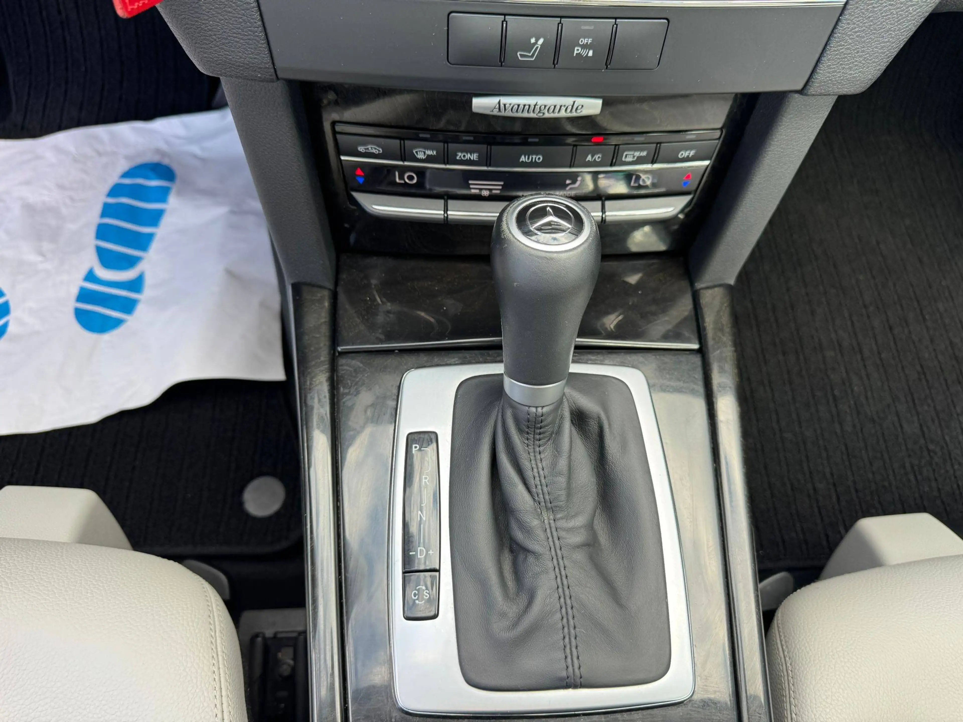 Mercedes-Benz E 220 E 220 CDI BlueEfficiency (212.002) — photo 12