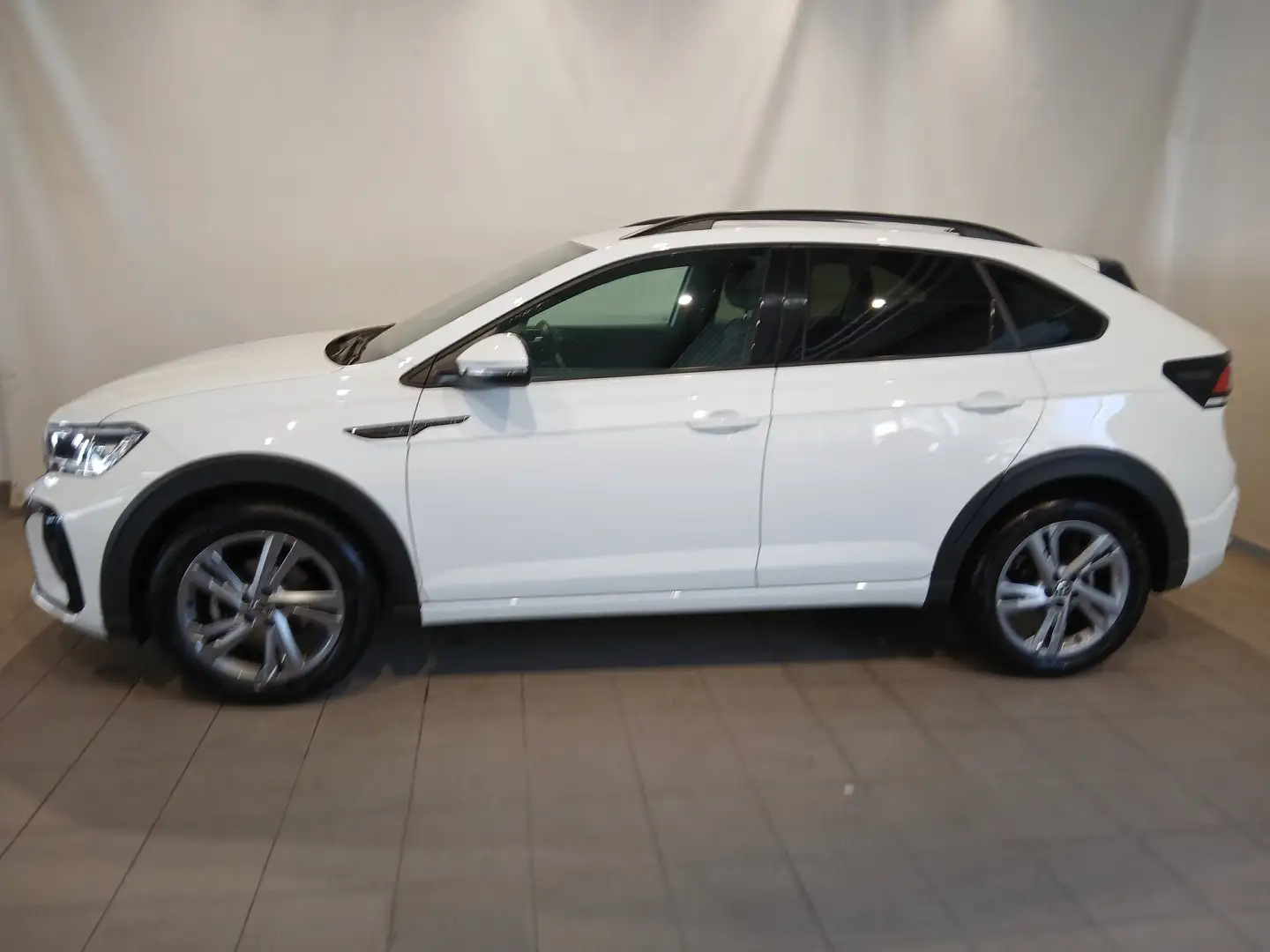 Volkswagen Taigo R-Line TSI DSG Weiß - 2