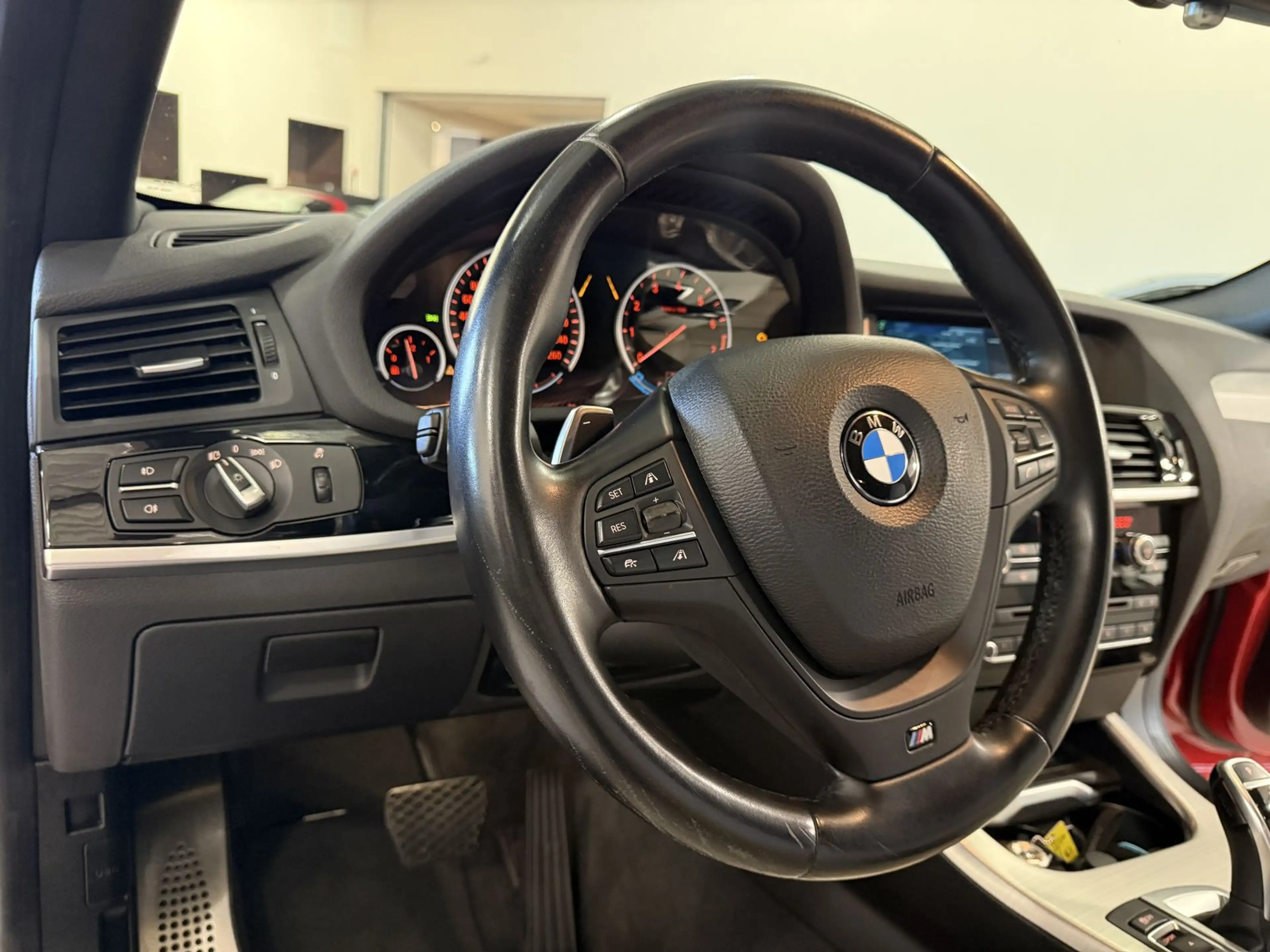 BMW X4 xDrive 35 i M Paket *Performance AGA-LED-H&K* — photo 13