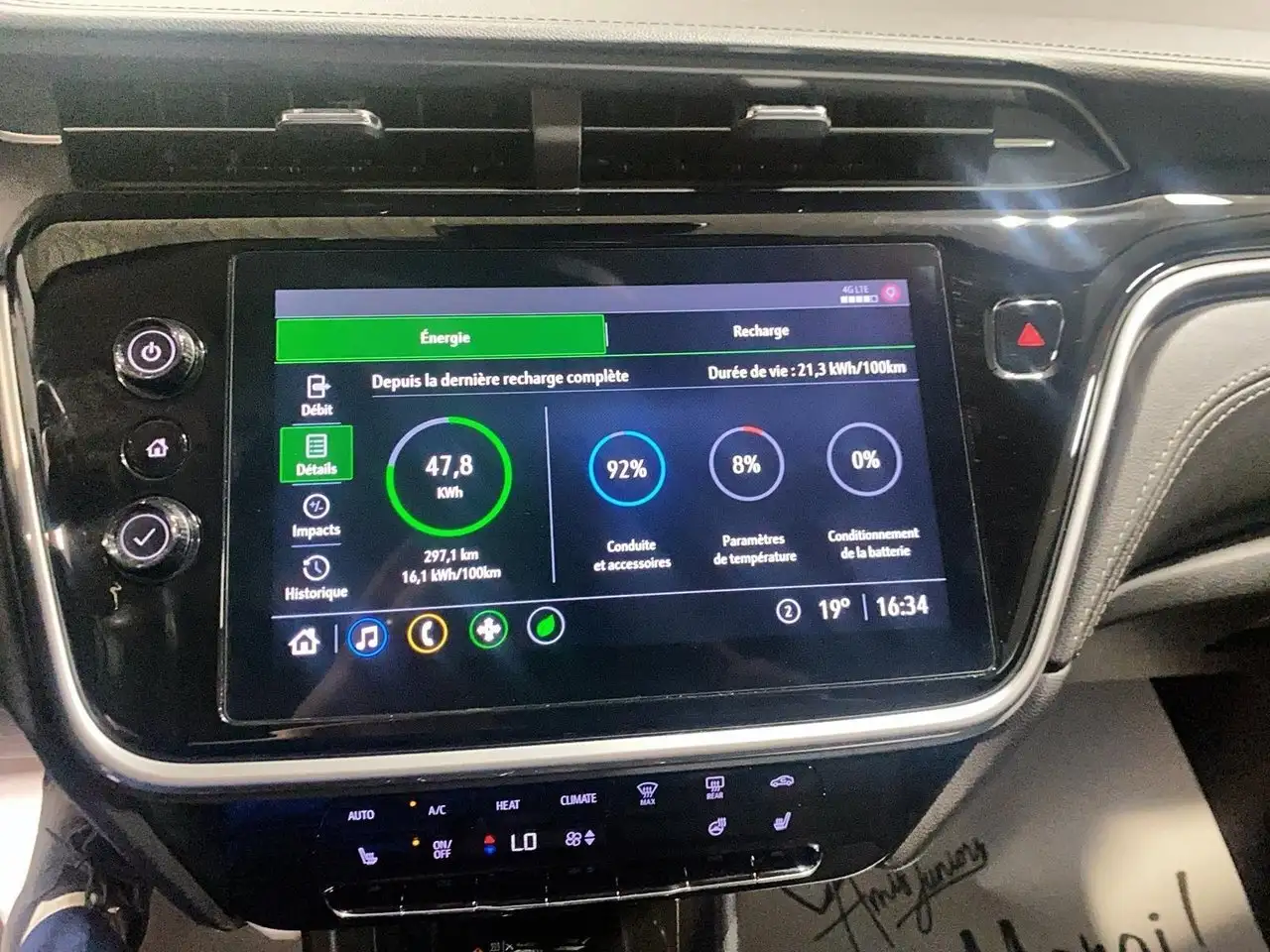 Chevrolet Bolt photo Chevrolet Bolt