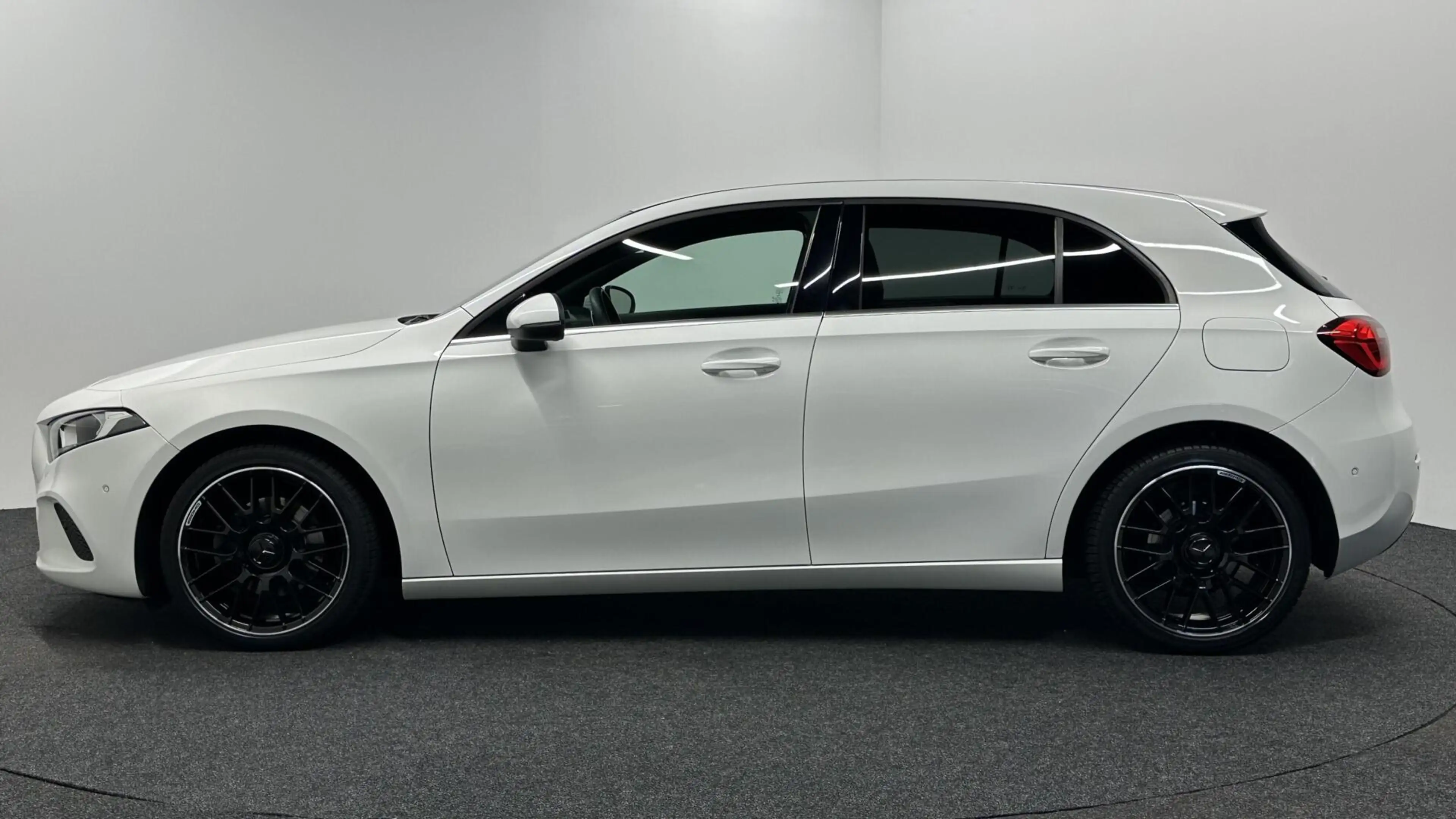 Mercedes-Benz A 200 Advantage LEER NAVI CAMERA CRUISE LM ECC. — photo 8
