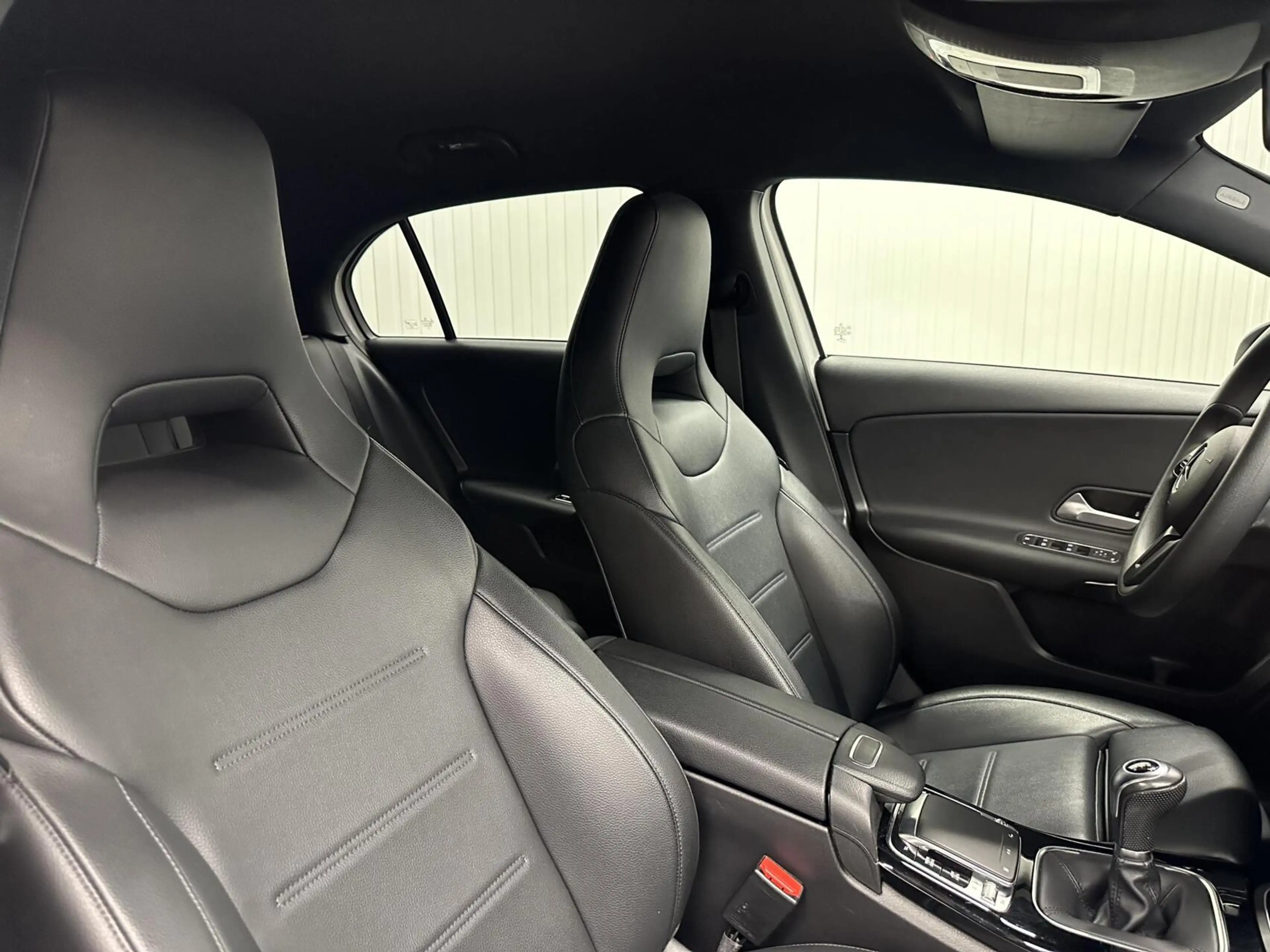 Mercedes-Benz A 200 Advantage LEER NAVI CAMERA CRUISE LM ECC. — photo 11